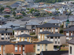 奥克兰房屋挂牌价三个月下跌逾9万纽币，全国库存维持历史高位